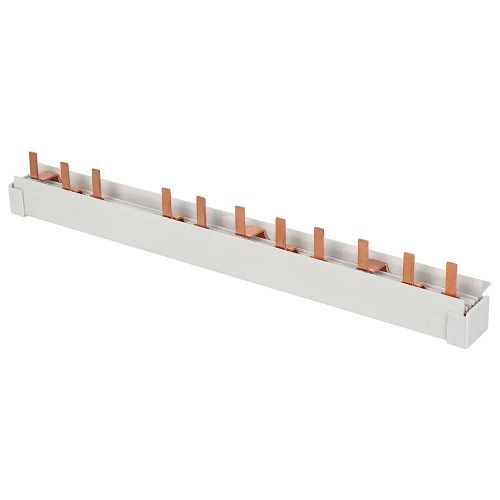 Steg-Phasenschiene/FI+LS 10 mm² 3-polig L-Form für 8 LS + 1 4-poligen FI-Schalter Steg-Phasenschiene/FI+LS 10 mm² 3-polig L-Form für 8 LS + 1 4-poligen FI-Schalter