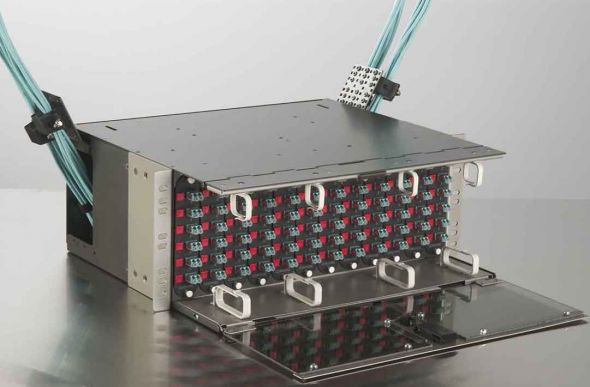 Pretium Housing 4HE PCH-04U