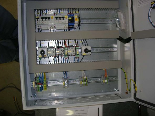 Schaltschrank SBS-02-SNR Schaltschrank SBS-02-SNR
