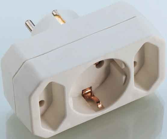 Dreifach-Kombistecker EA 9 Dreifach-Kombistecker EA 9
