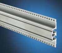 Profilschiene hinten,Mitte 3687.602