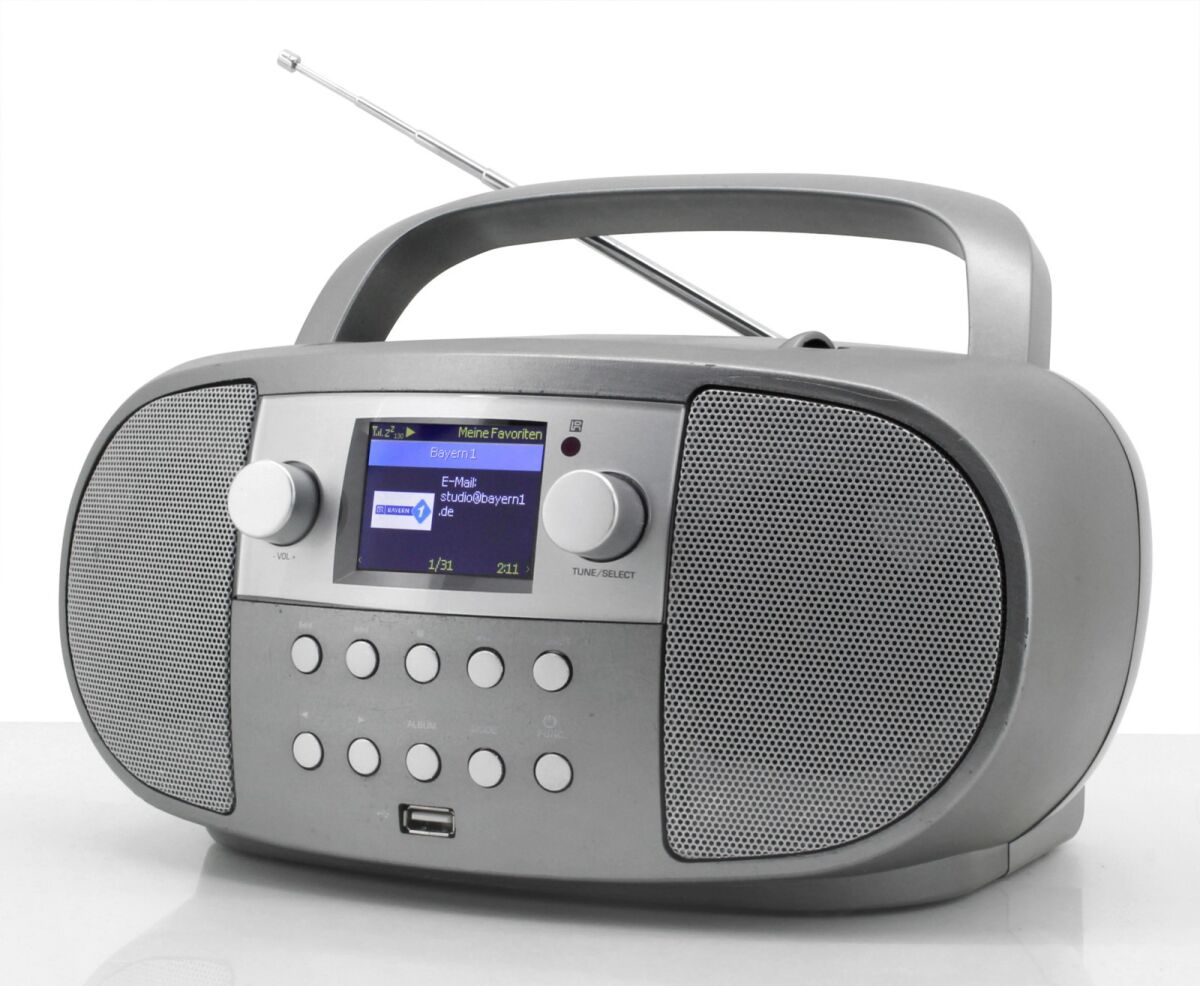 DAB+/CD Boombox SCD7600TI Titan