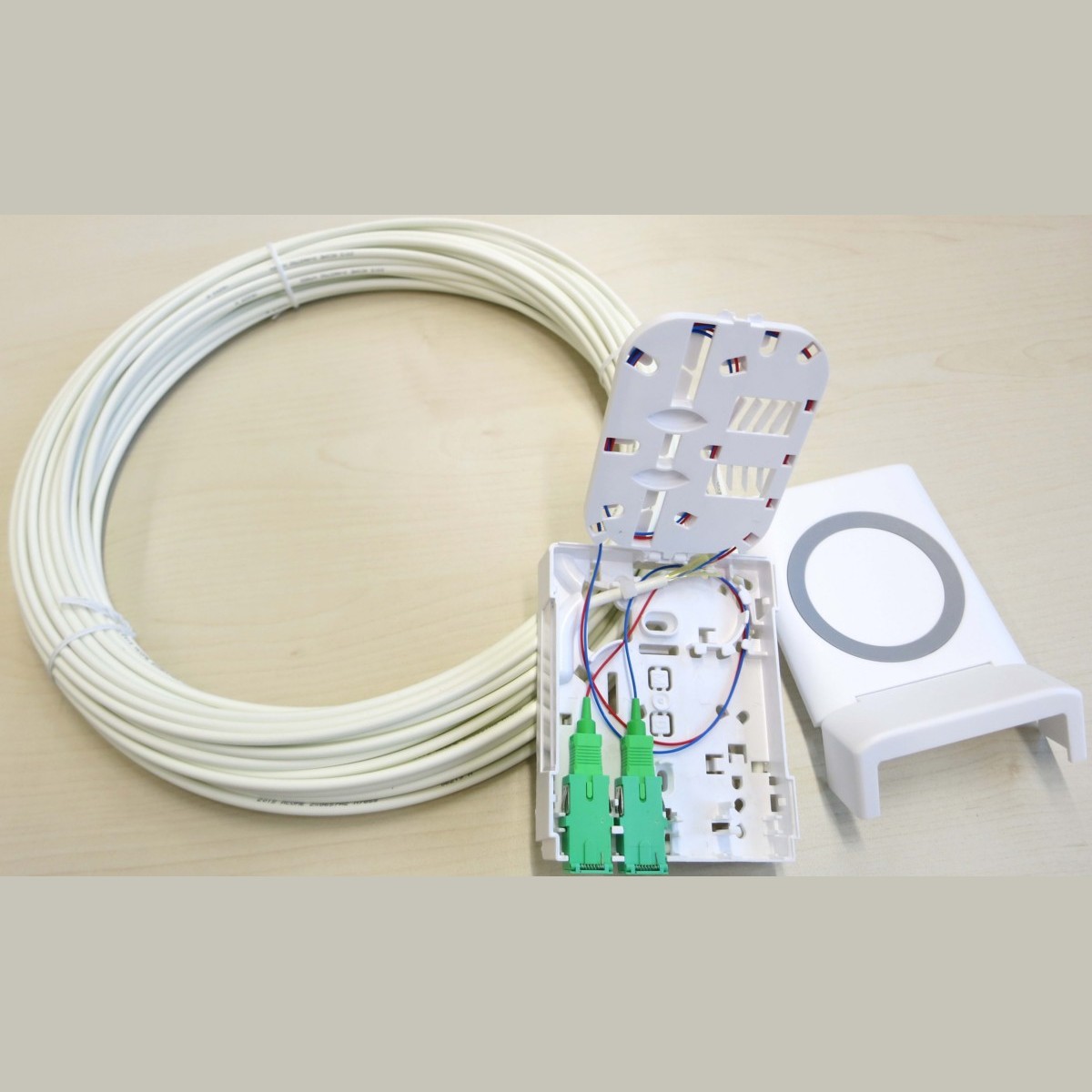 FTTH-Aufputz Dose IO11881618230415