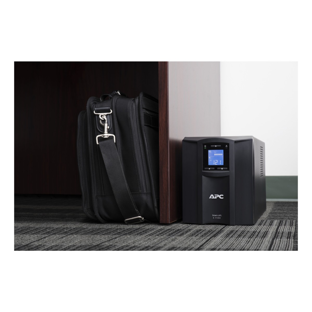 APC Smart-UPS C 1500VA SMC1500IC